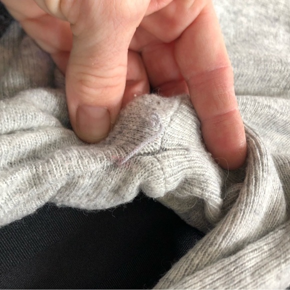 THE TESS Grey Sweater with Apple Design - Picture 14 of 16